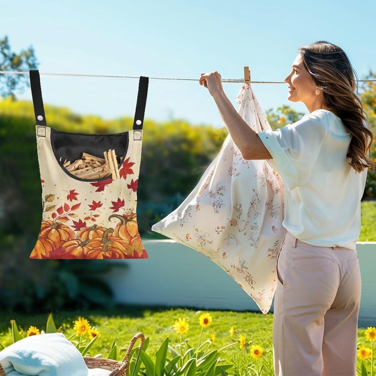 Maple Leaf Clothespin Bag Thanksgiving Pumpkin Hanging Storage Organizer Clothes Pin Bag Waterproof Laundry Clothespin Bag Clothespin Holder for Clothesline Outdoor