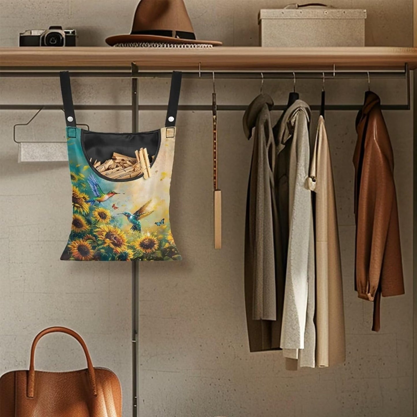 2 Pcs Clothes Pin Hanging Bag with Big Opening Storage Clothes Pins & Mini Clothespins，Hanging Laundry Bag Fits Retractable Clothes Line Outdoors（Hummingbird Sunflower）